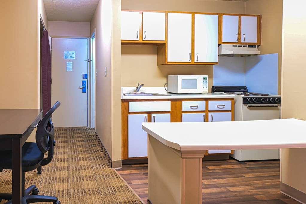 Suburban Studios Louisville East Quarto foto